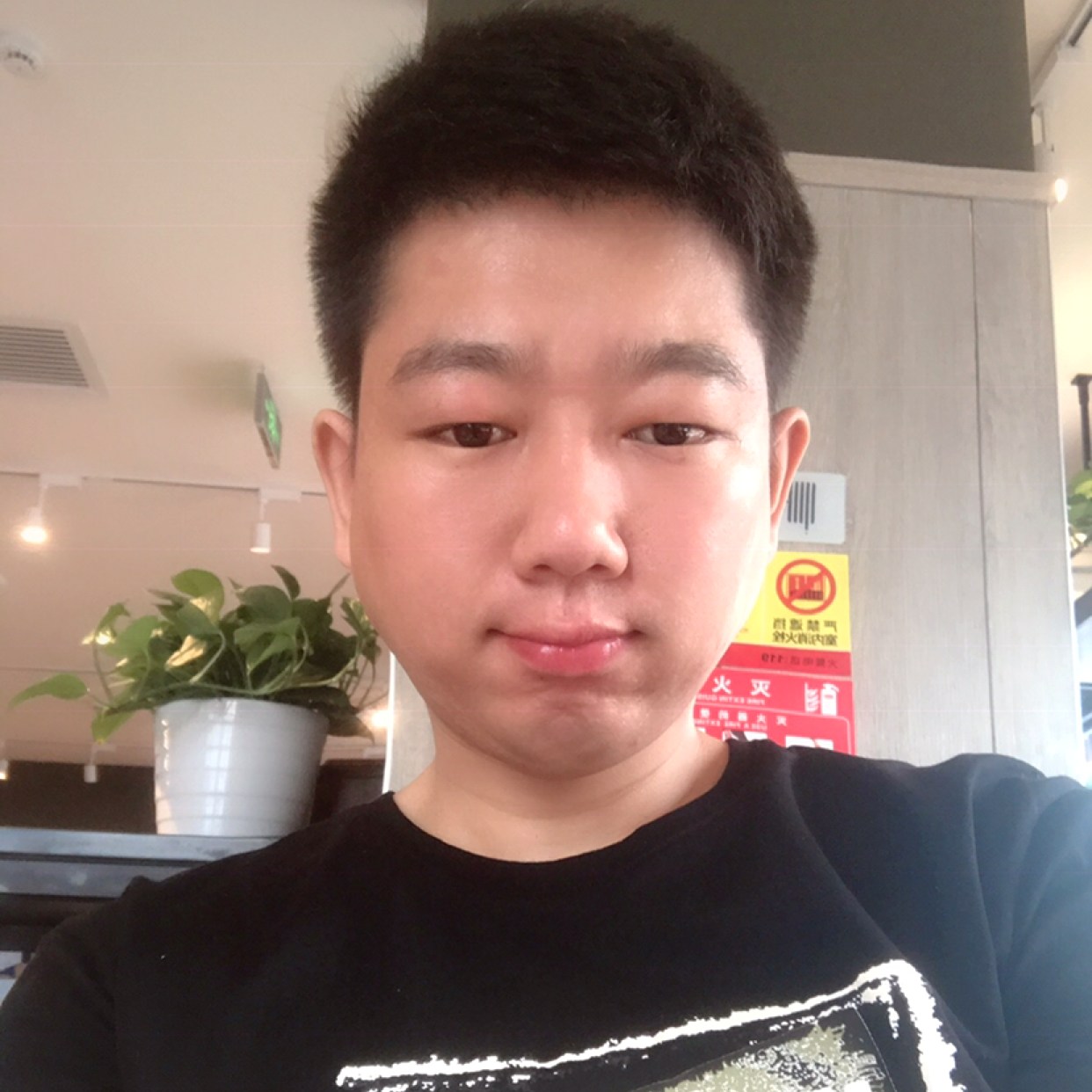 难过苦恋发箍的照片