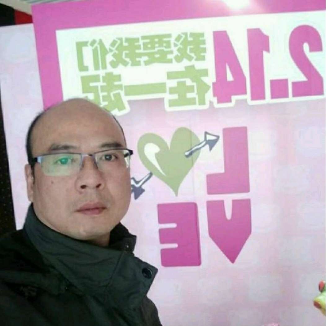 明亮向夕阳的照片