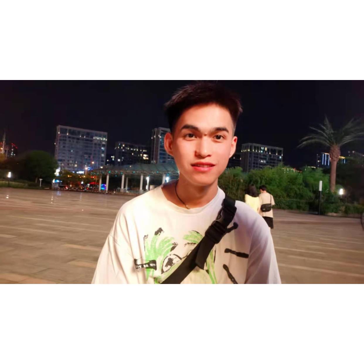 月亮源的照片