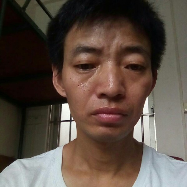 外向等于香水的照片