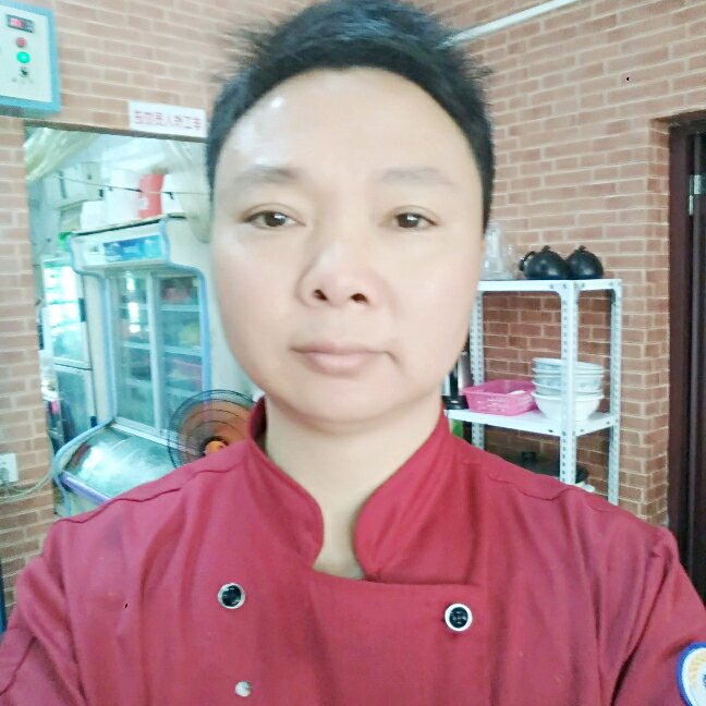 优美导师的照片