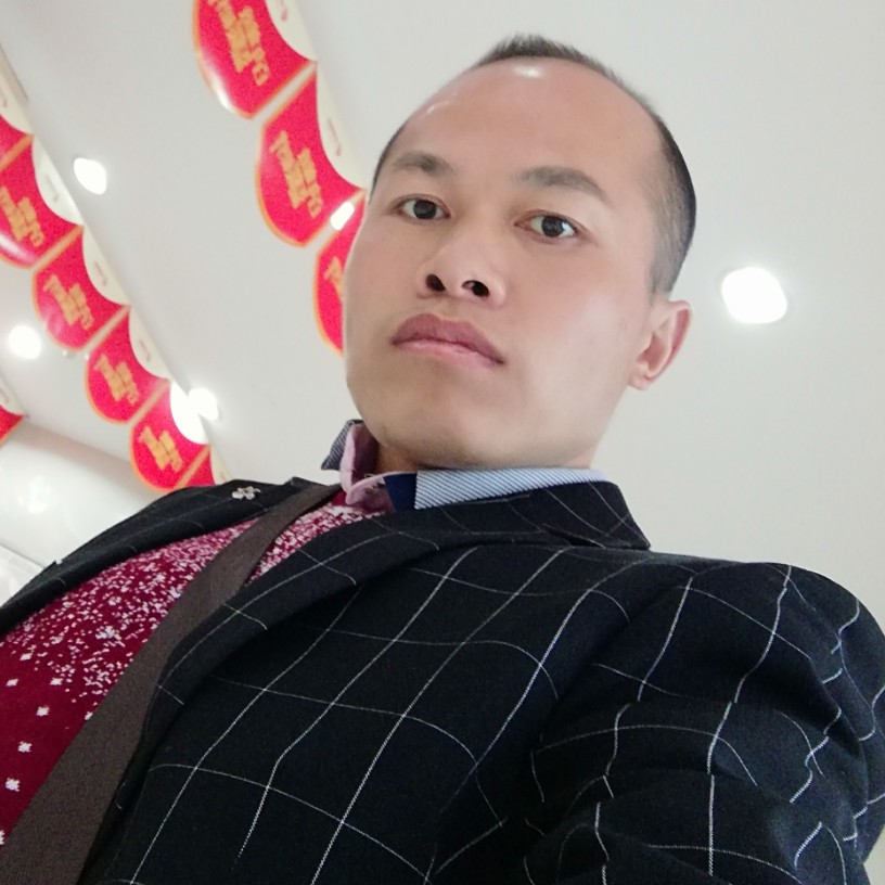小巧苗条的照片