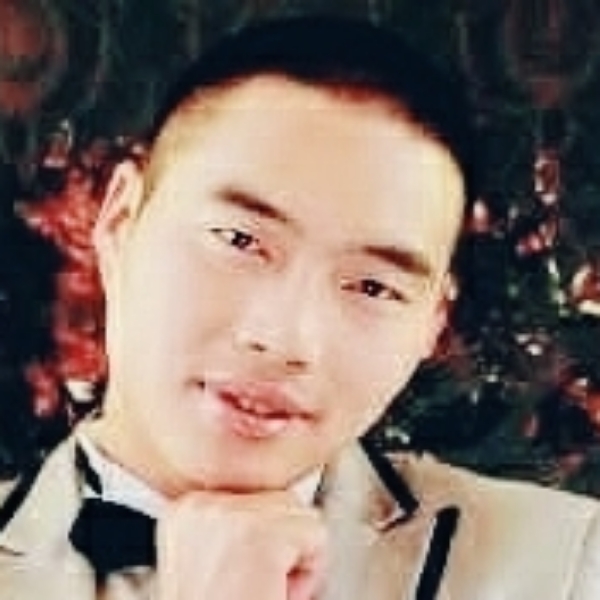 饼干笑从容的照片