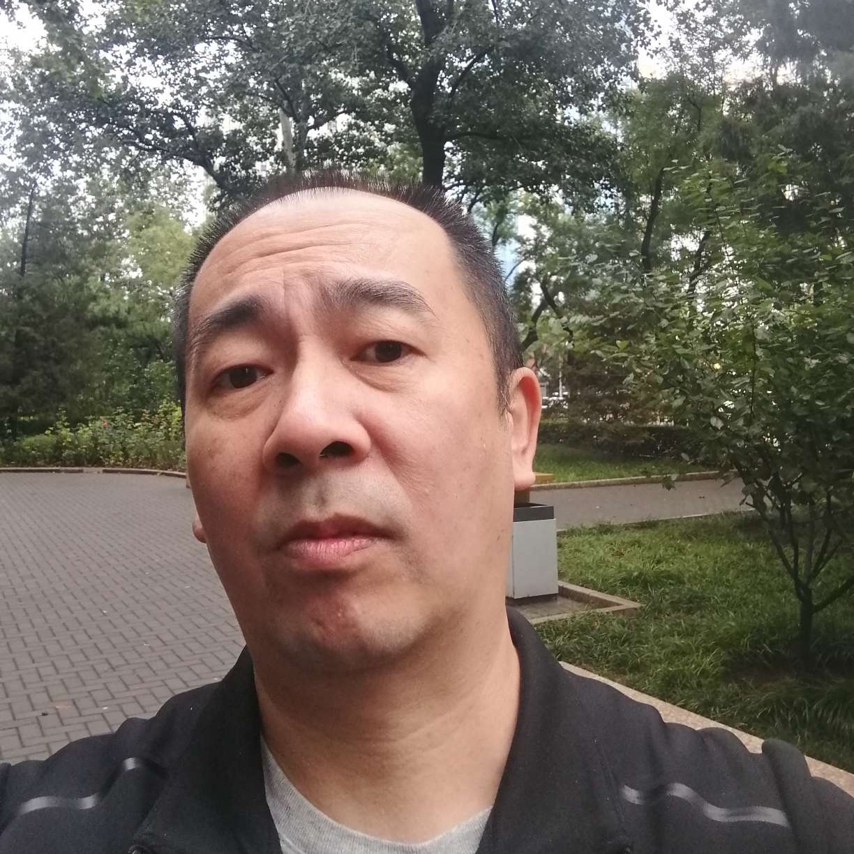 手掌心上的照片
