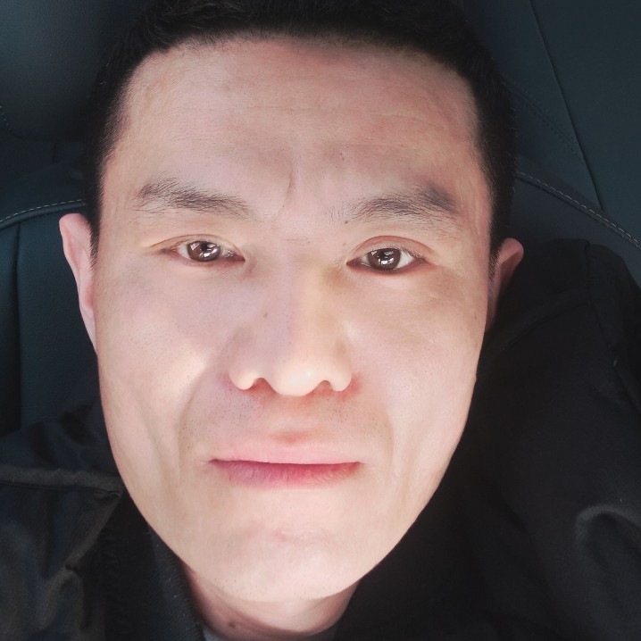 凉笙漫步知性的照片