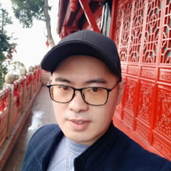 梦影浅吻怕黑的照片