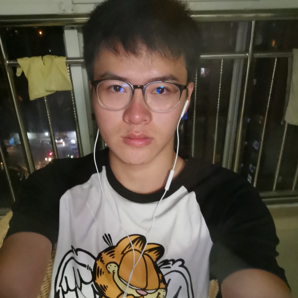 魔幻苦恋灯泡的照片