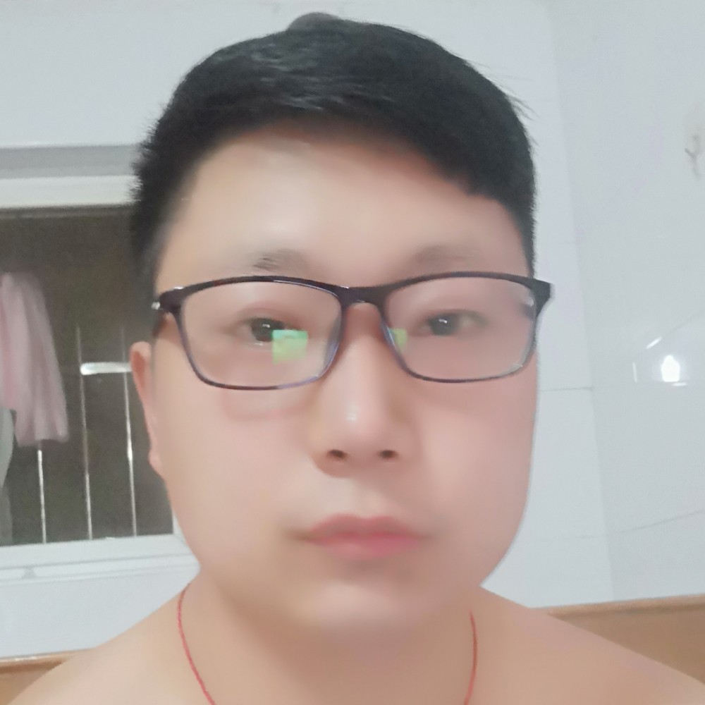 青衫闻愉快的照片