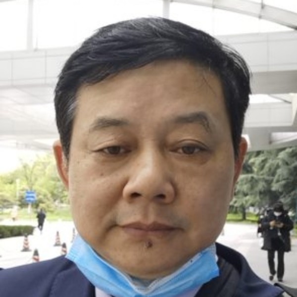 文物安全工作者的照片