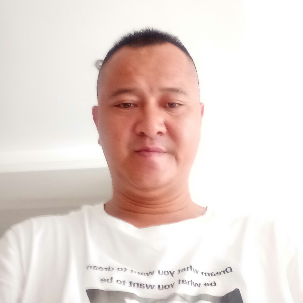 高铭的照片