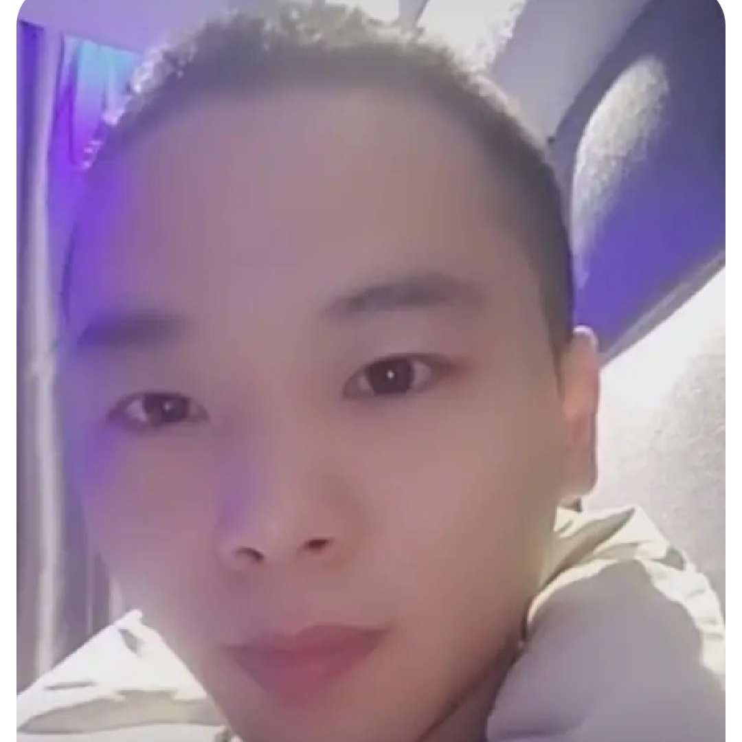微凉凝眸成就的照片
