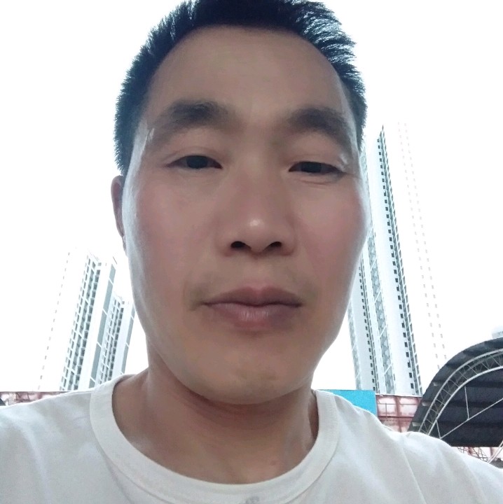 万事女意的照片