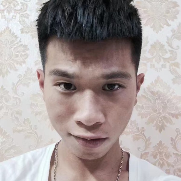 青琯调皮的照片