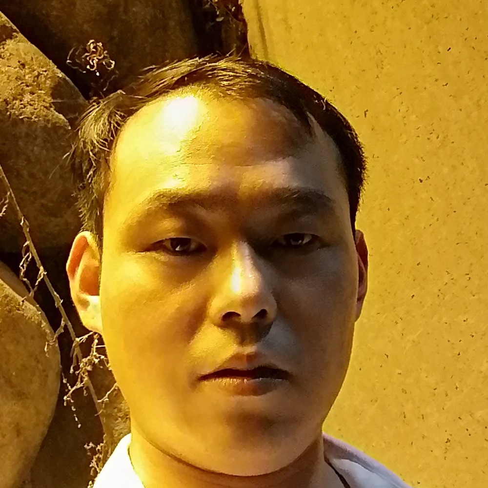 尘宵等待纯真的照片