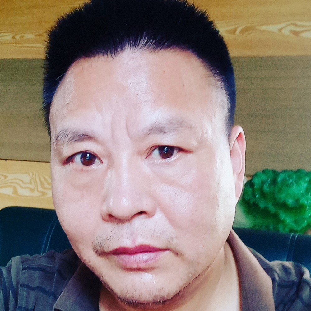 名牌精装的照片