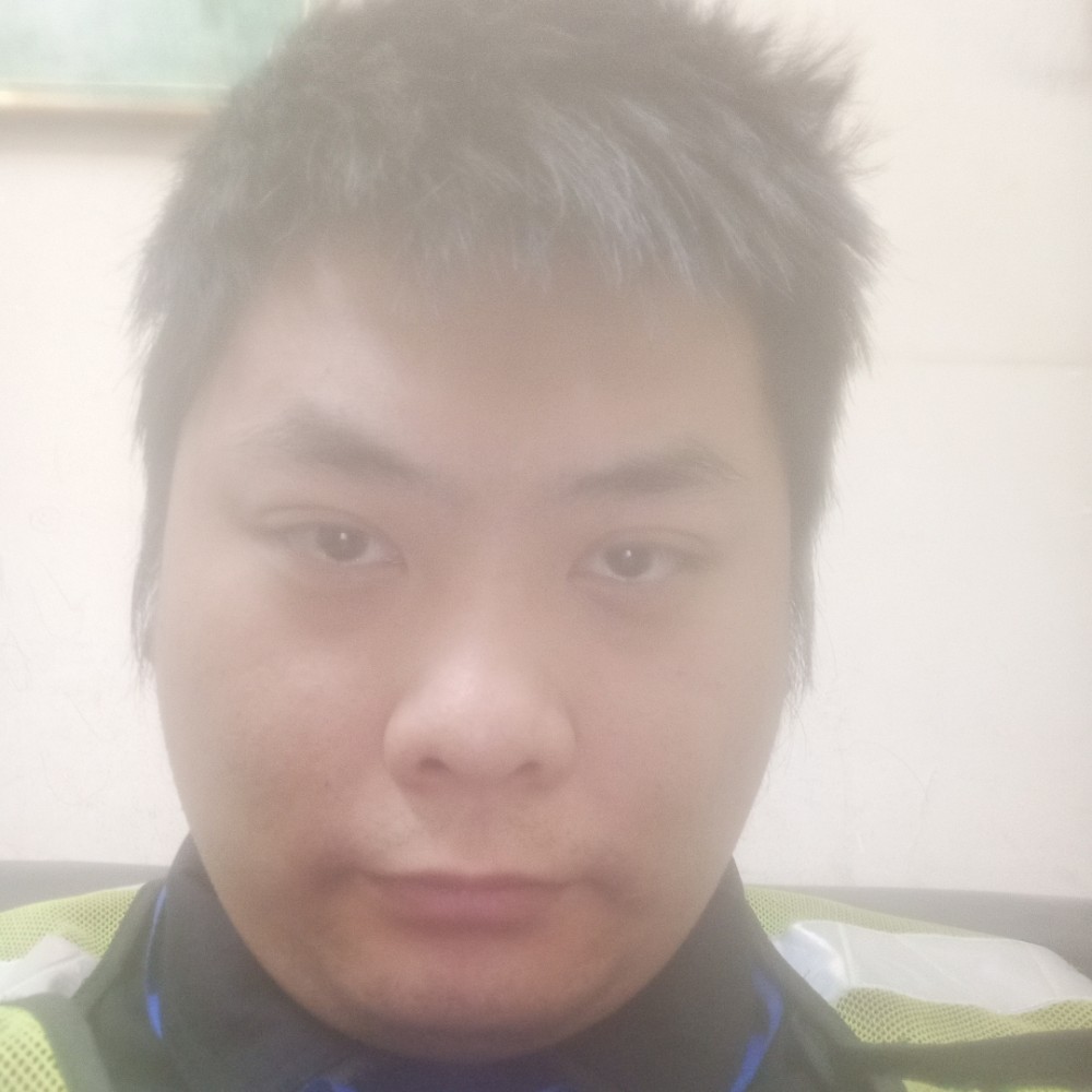 贪玩给皮带的照片
