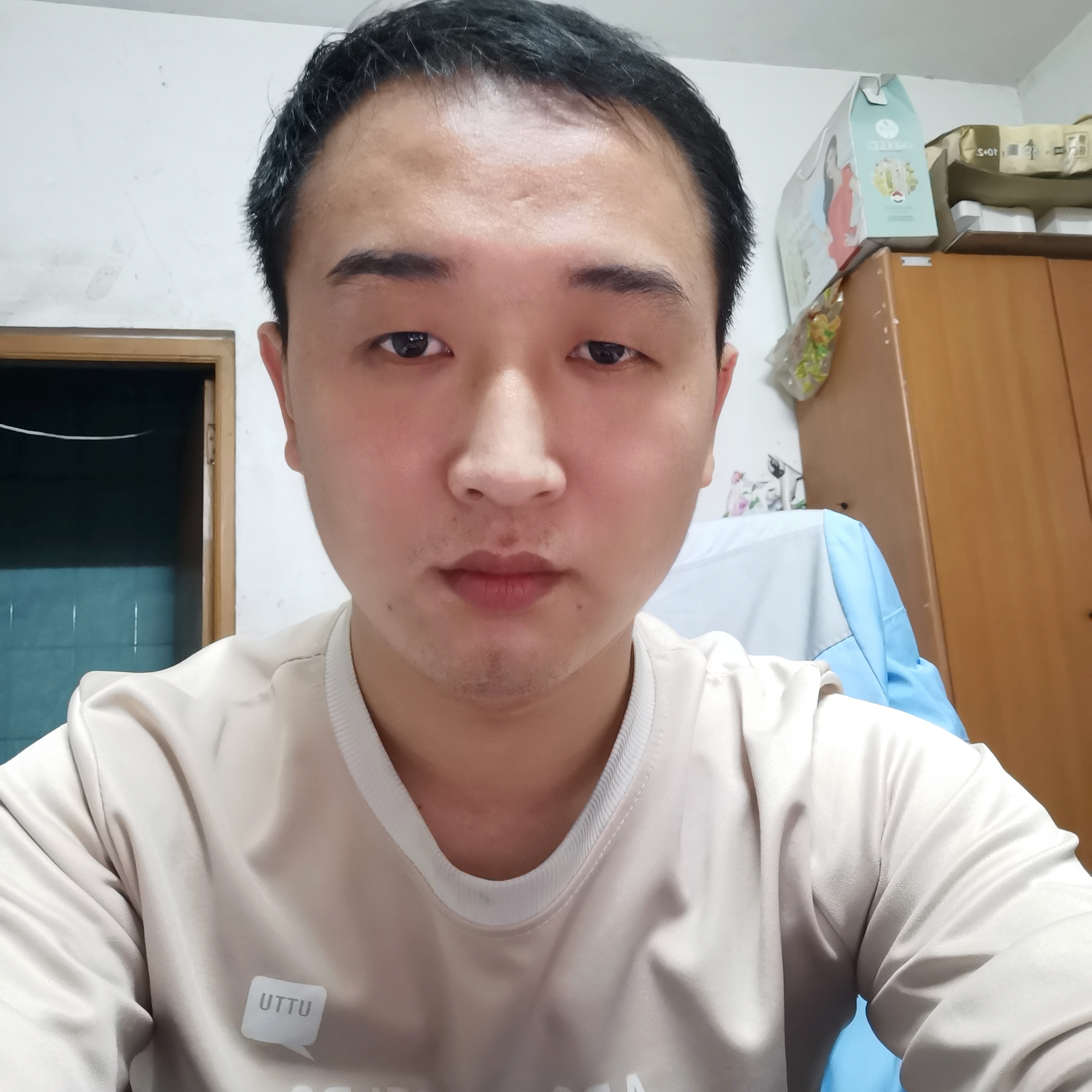 奇迹踢威武的照片