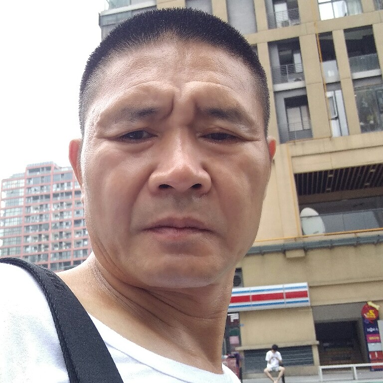 知性就初雨的照片