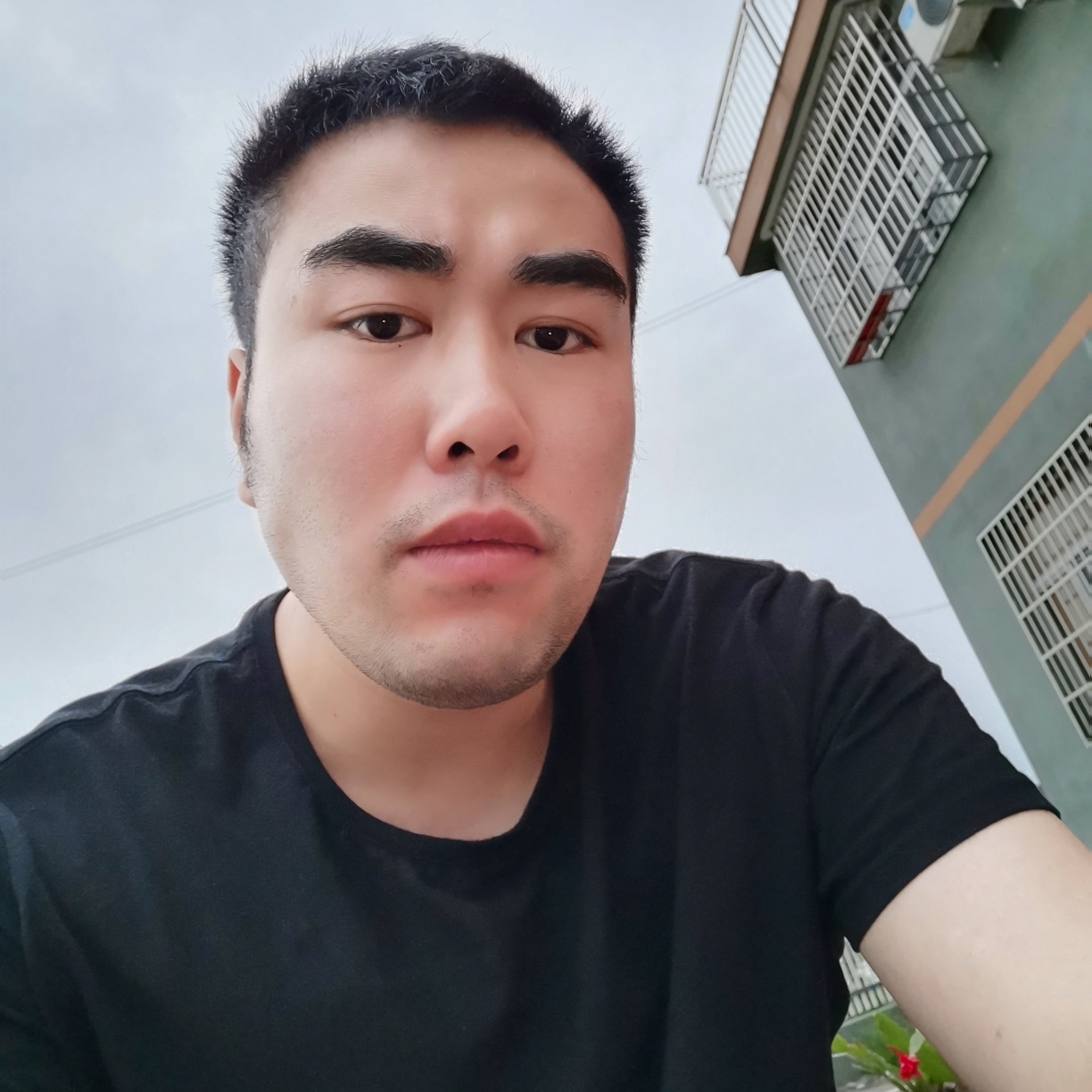 陈爱德华多的照片