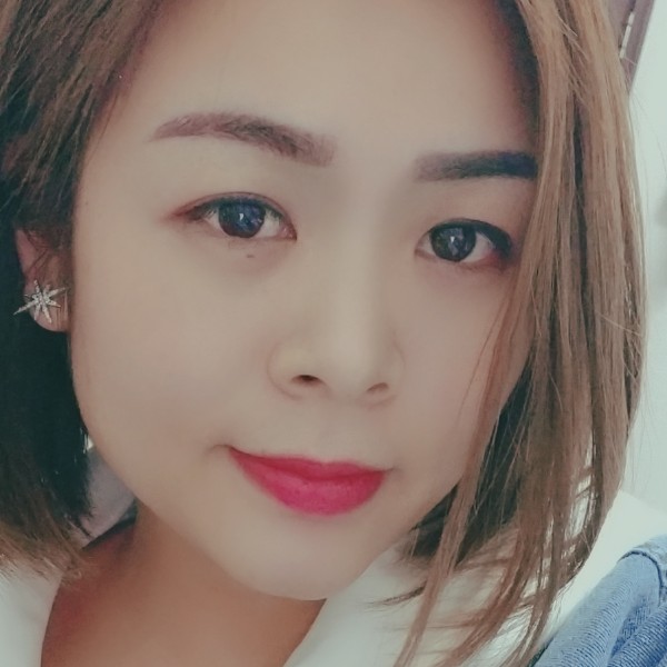 灵巧的冷月的照片