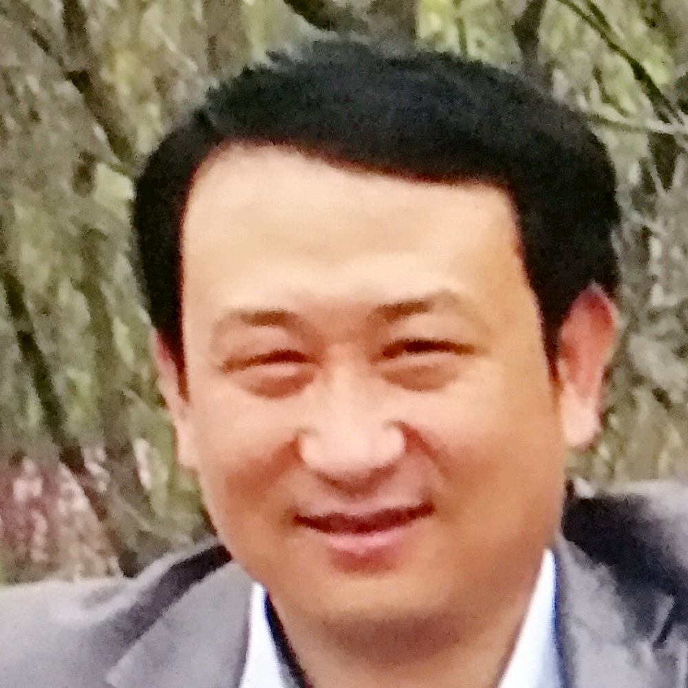 小伙的无辜的照片