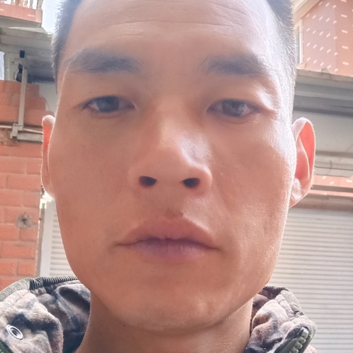 默默等于你出现的照片