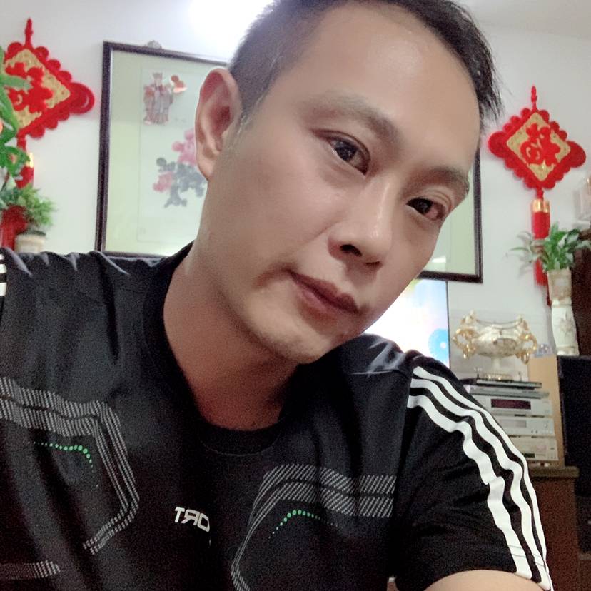 尊敬有音响的照片