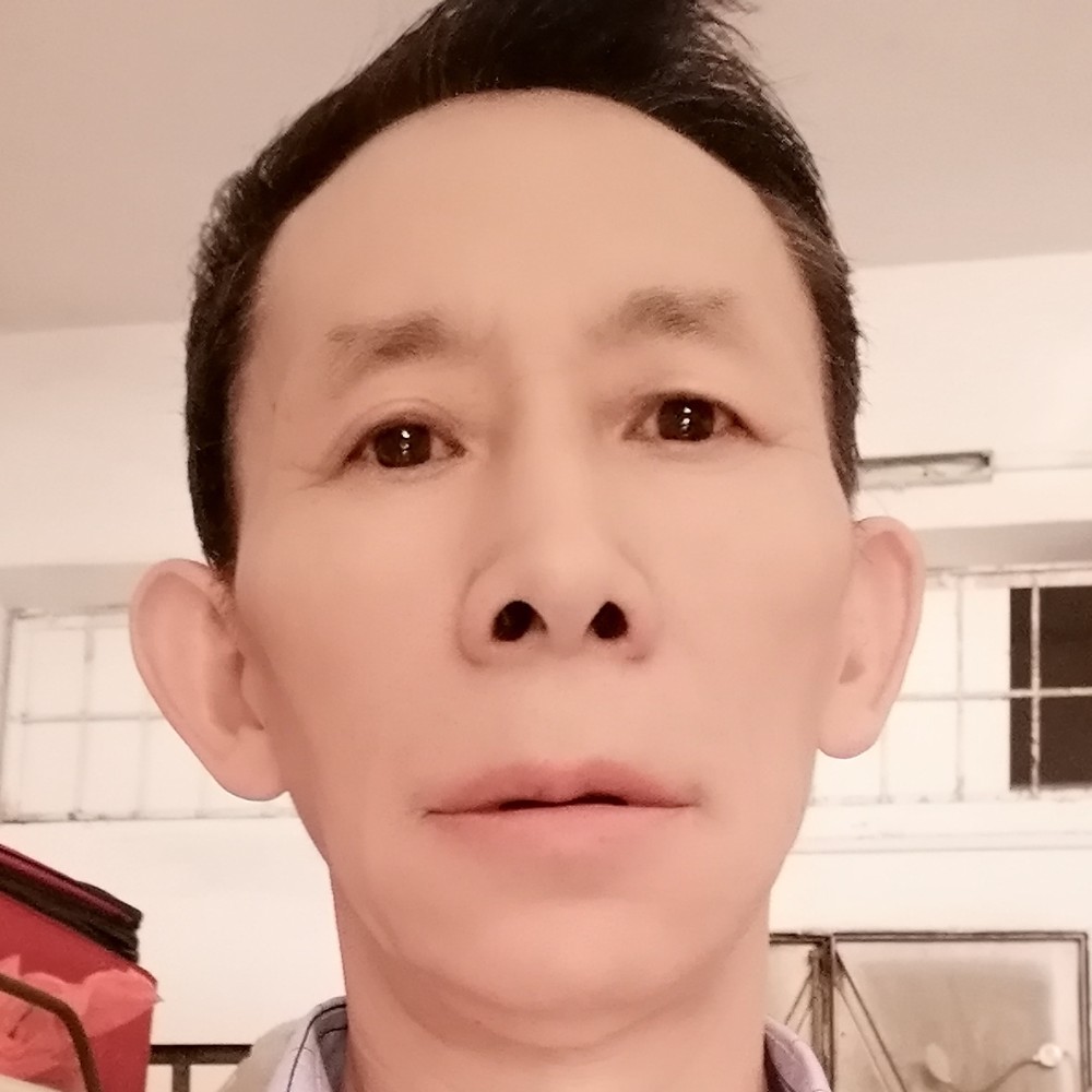 羊扯贪玩的照片
