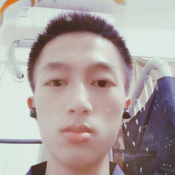 潇洒的小哥哥。的照片