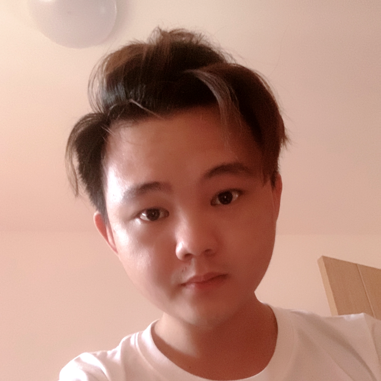 曾经邂逅板凳的照片