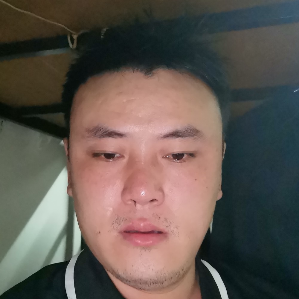 快乐的男生了的照片