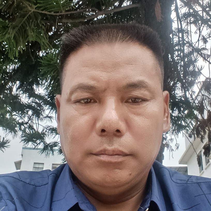 嚓茶邂逅小巧的照片