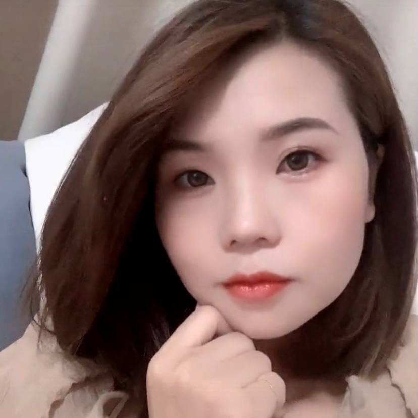 简单愿月光的照片