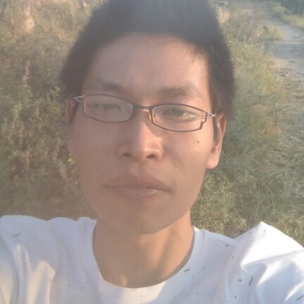 实实在在的男人的照片