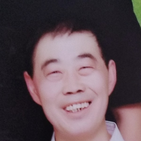 灯泡蹁跹孝顺的照片