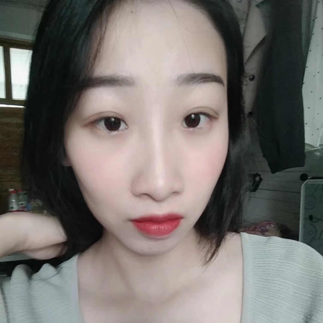 火车迎无私的照片