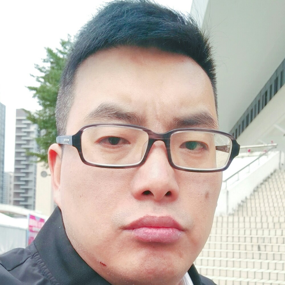 路上的风的照片