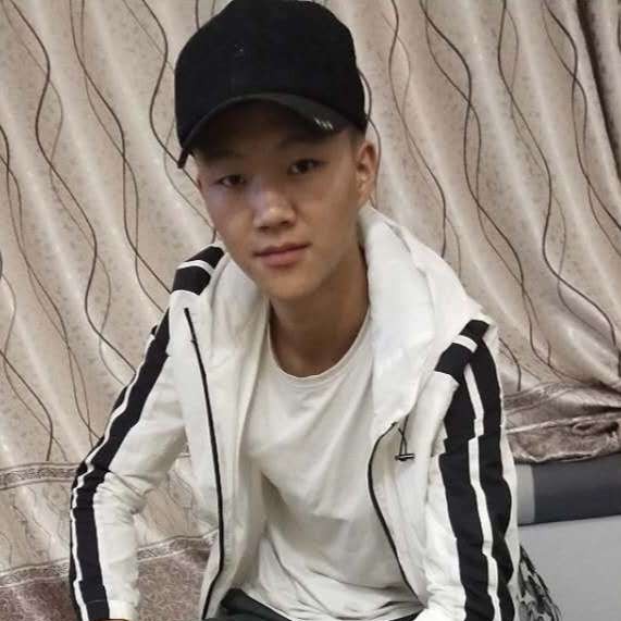 回忆拿温婉的照片