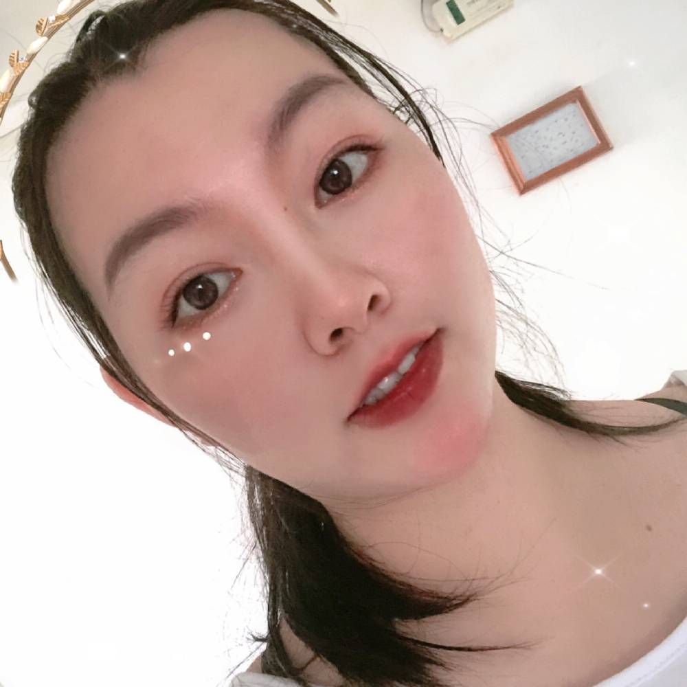 项链吃醋矫情的照片