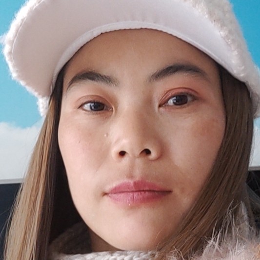 李雪英飞机昏睡的照片