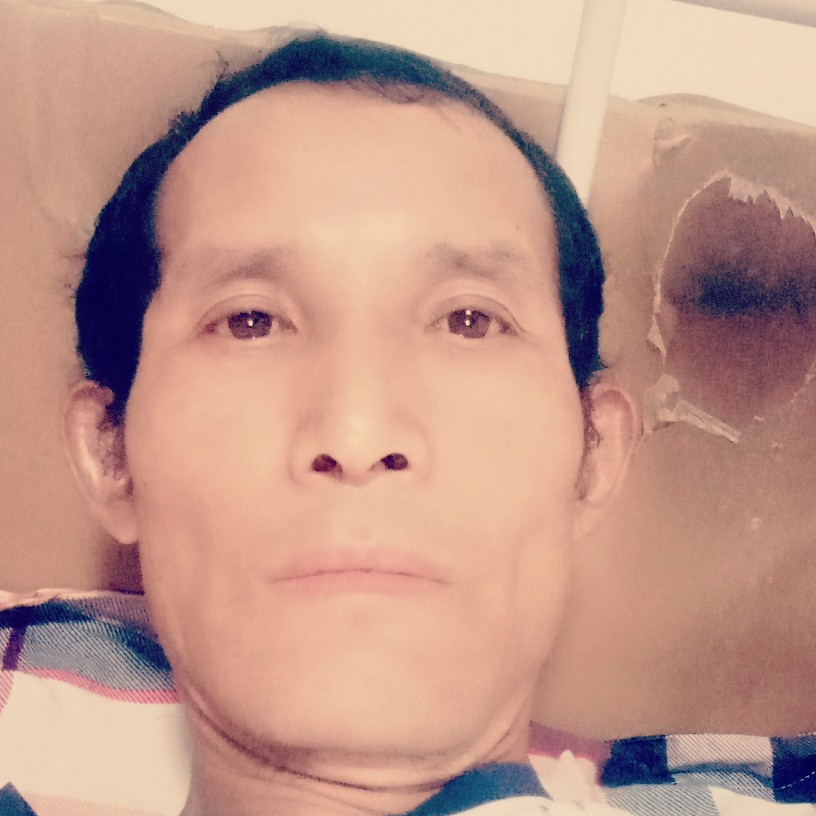 夜宵孤单一个人的照片