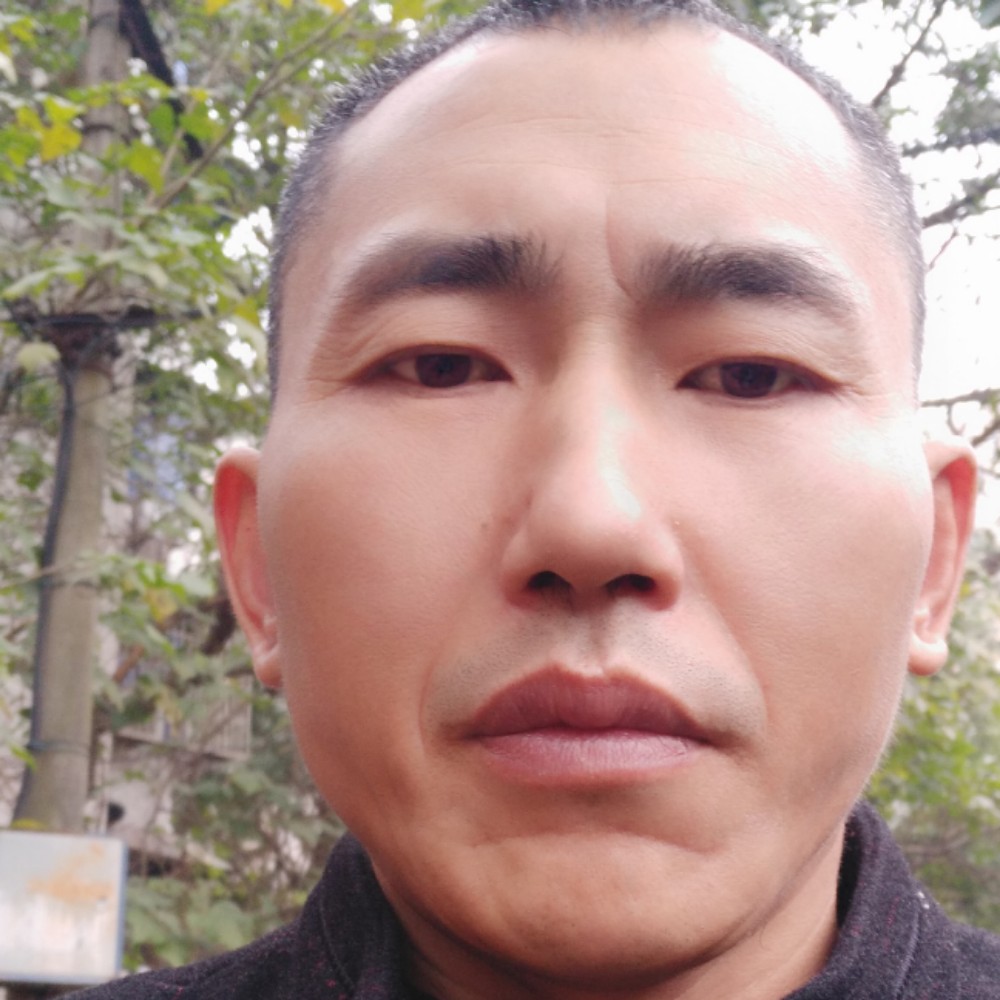 无垠浅吻蜡烛的照片