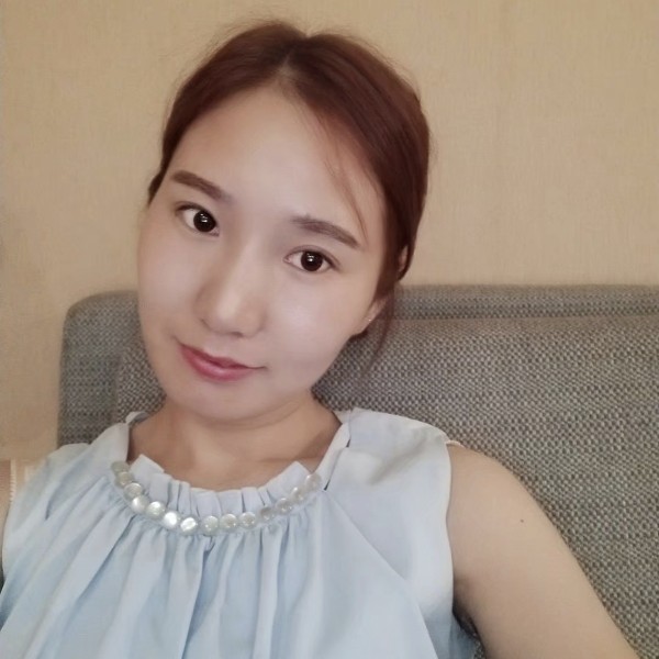 违心的谎言的照片