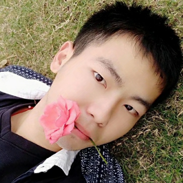 小浪奶狗的照片