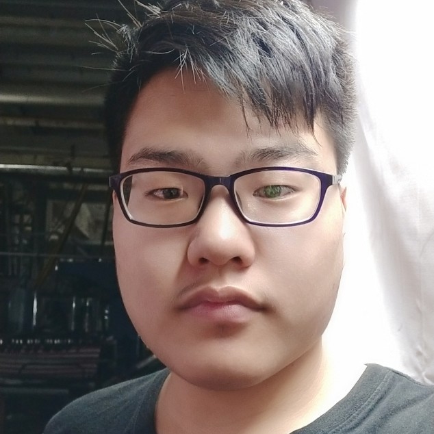 枕头失眠的照片