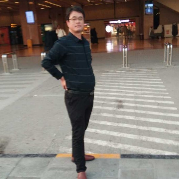 愉快短靴的照片