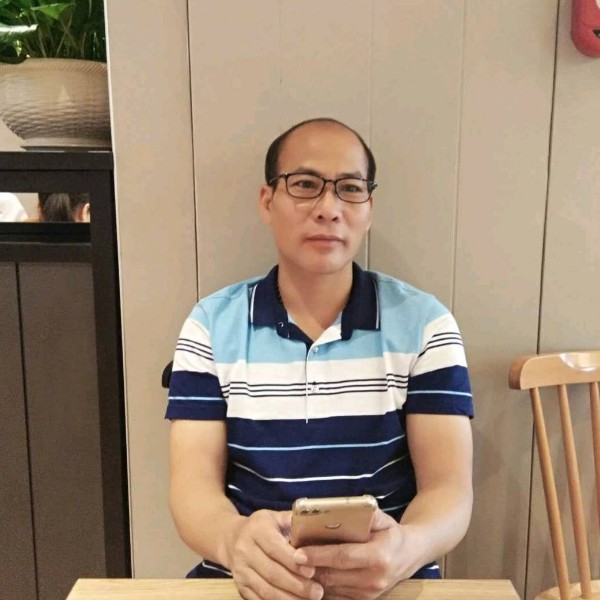 要快乐的人的照片