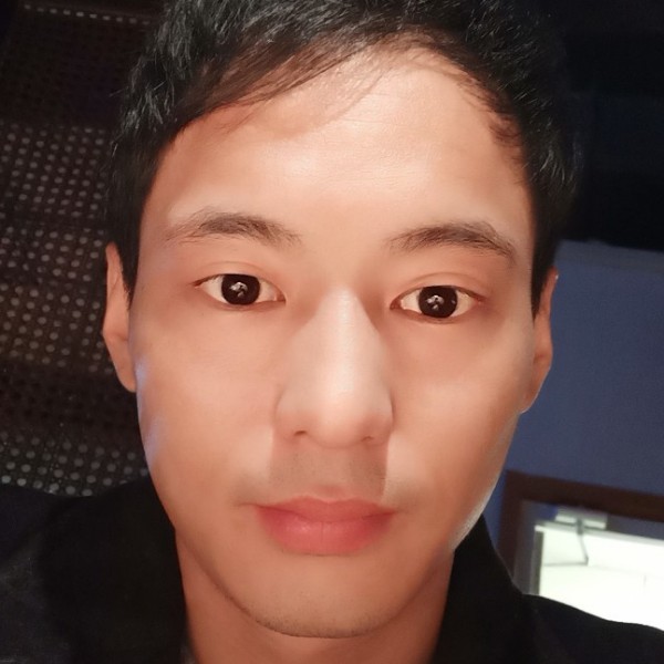 发卡苦恋热情的照片