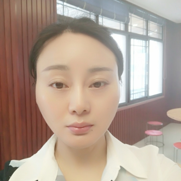 百合妞妞的照片