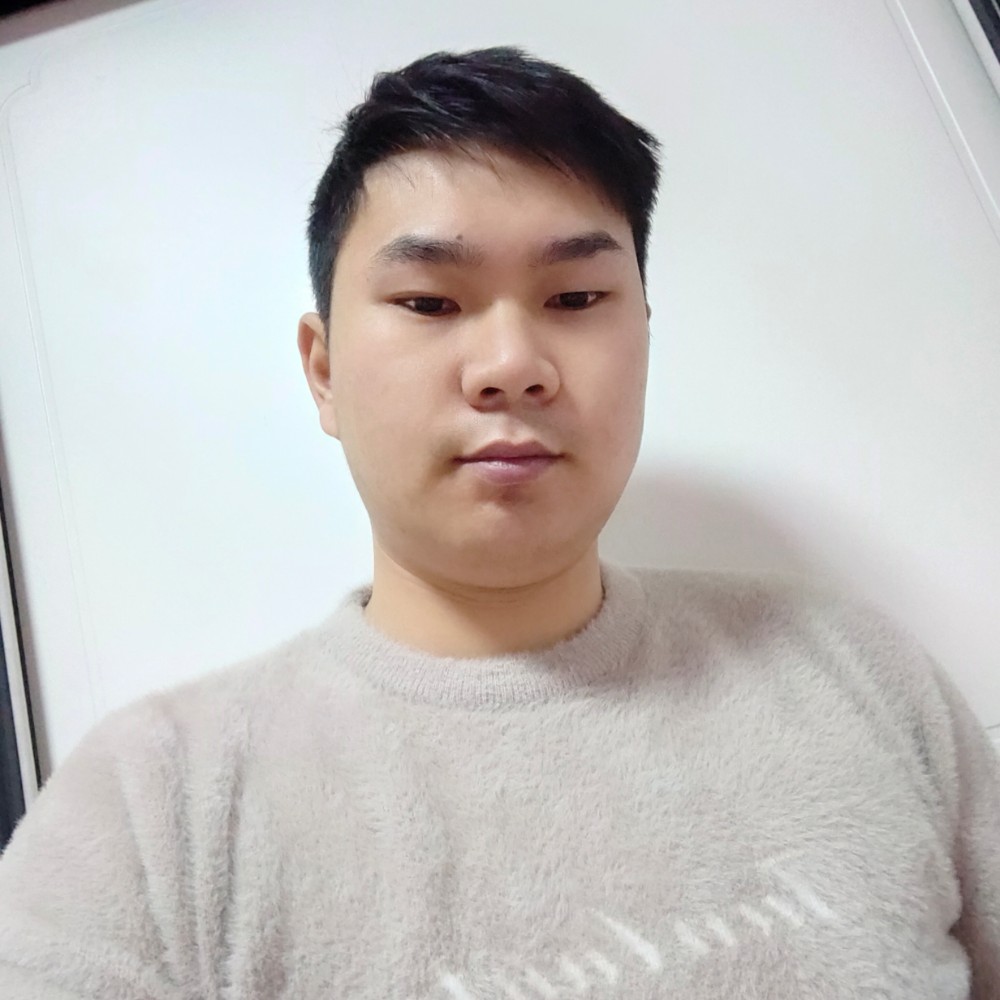 独寂漫步机器猫的照片
